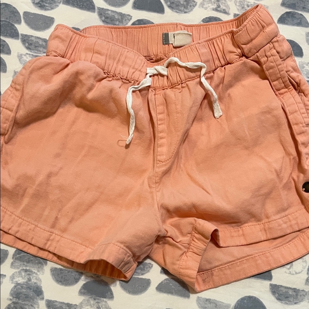 Roxy peach shorts